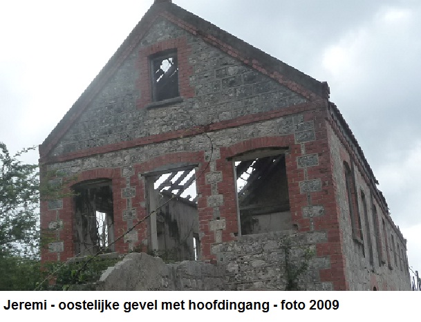 12. Jeremi oostelijke gevel met hoofdingang 2009